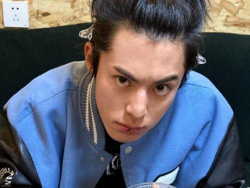 娱乐圈吃瓜王鹤棣微博